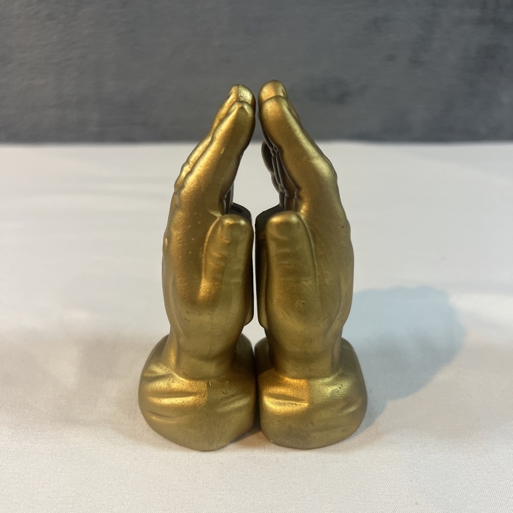 Praying Hands Salt & Pepper Shakers‎